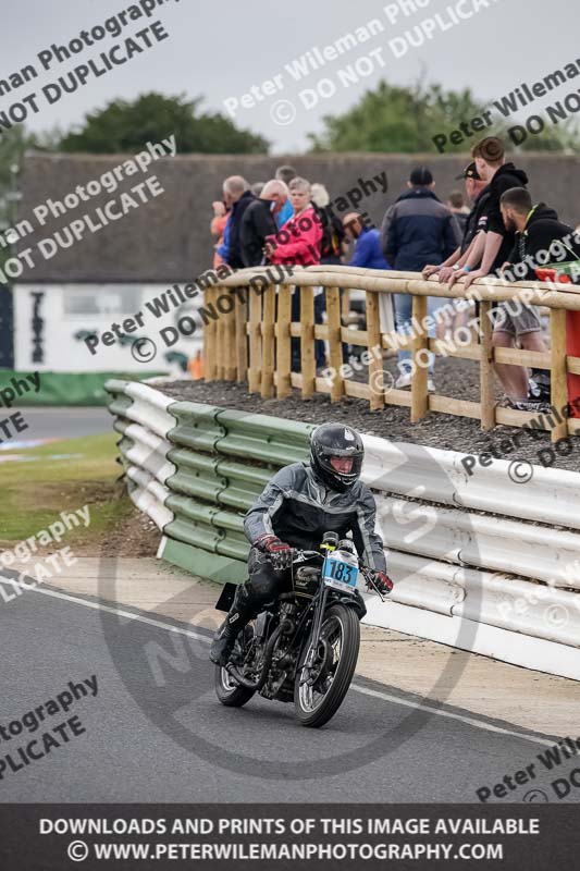 Vintage motorcycle club;eventdigitalimages;mallory park;mallory park trackday photographs;no limits trackdays;peter wileman photography;trackday digital images;trackday photos;vmcc festival 1000 bikes photographs